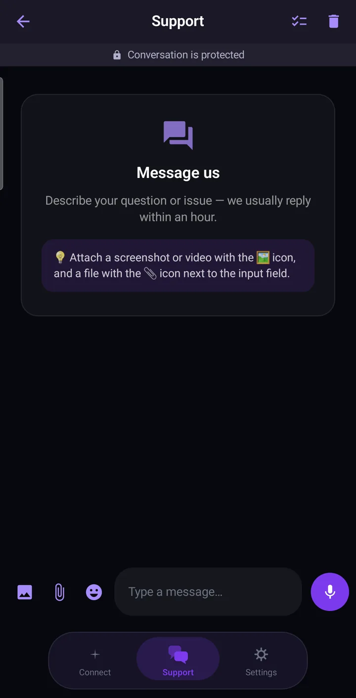 Support chat in Astria VPN for Android with attachment buttons for screenshots, videos and files